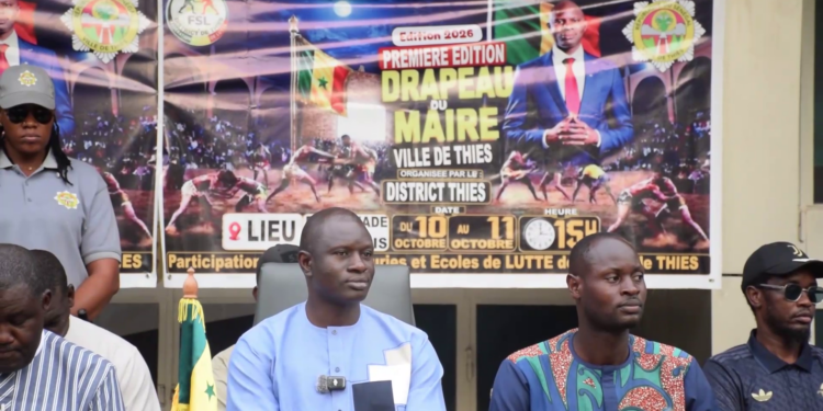 Lutte – Dr Babacar Diop a présidé le tirage au sort du Drapeau du maire de Thiès