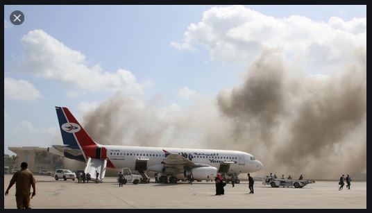 Arabie Saoudite : Un avion civil prend feu lors de l’attaque d’un aéroport…