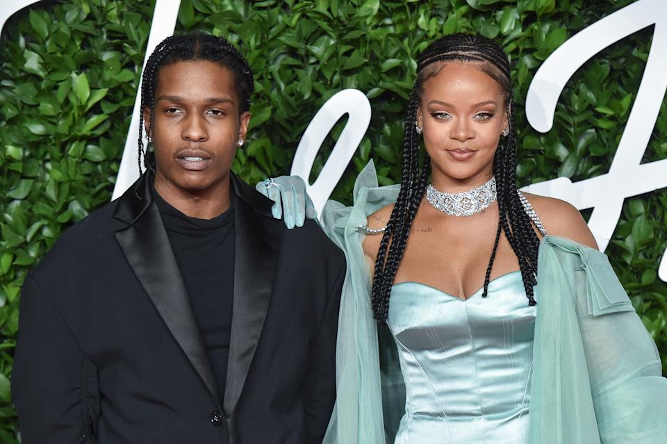 C’est officiel ! Rihanna et le rappeur A$AP Rocky sont en couple
