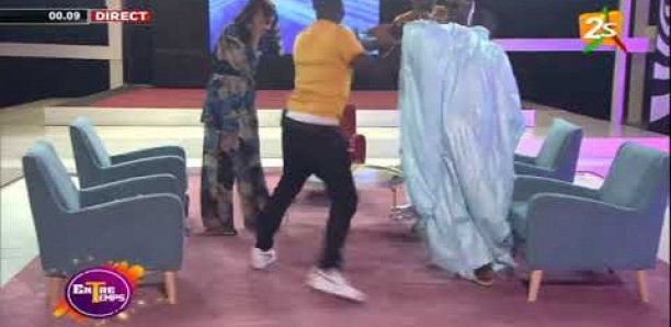 EMISSION ENTRE-TEMPS : INCROYABLE! BAGARRE ENTRE OMARO ET AMDY MIGNON EN DIRECT