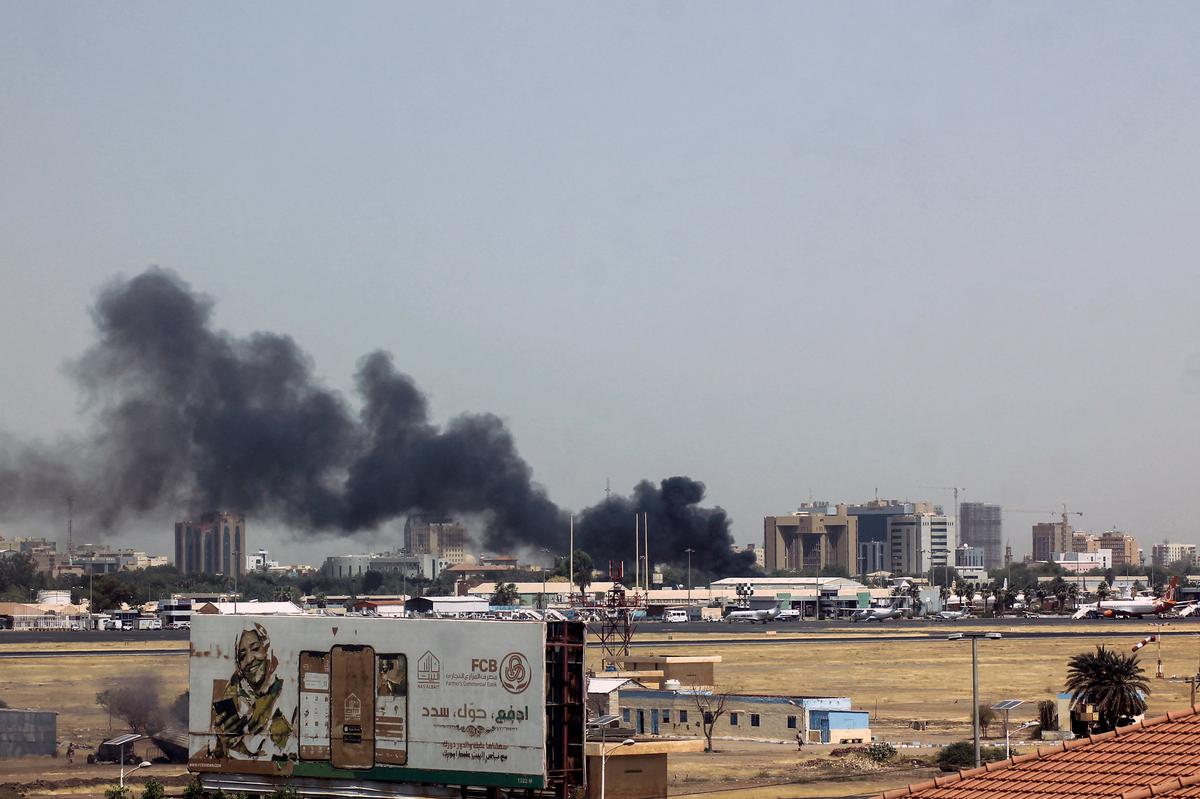Soudan : Combats autour de sites stratégiques à Khartoum