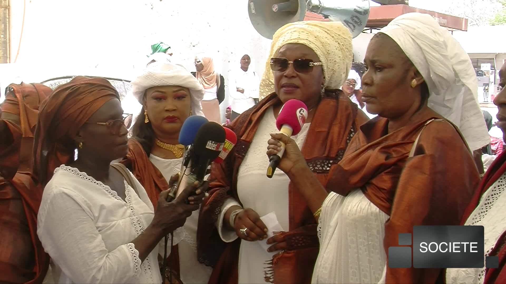 VIDEO – Ramadan 2023 : Journée de Solidarité et Partage initiée par le collège des de femmes de l’ APR Thiès