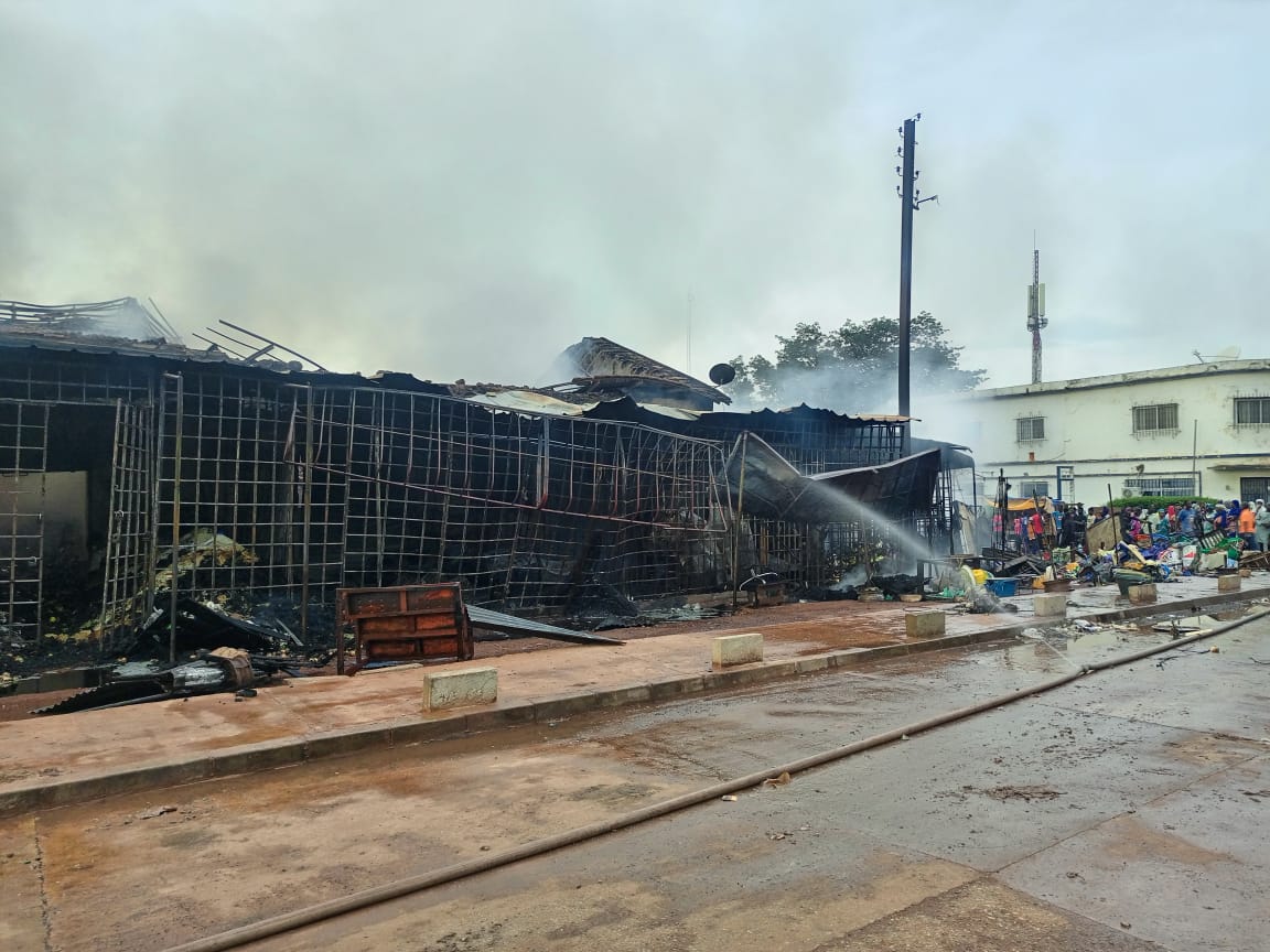 Incendie au marché central de Tambacounda: Plusieurs magasins réduits en cendres
