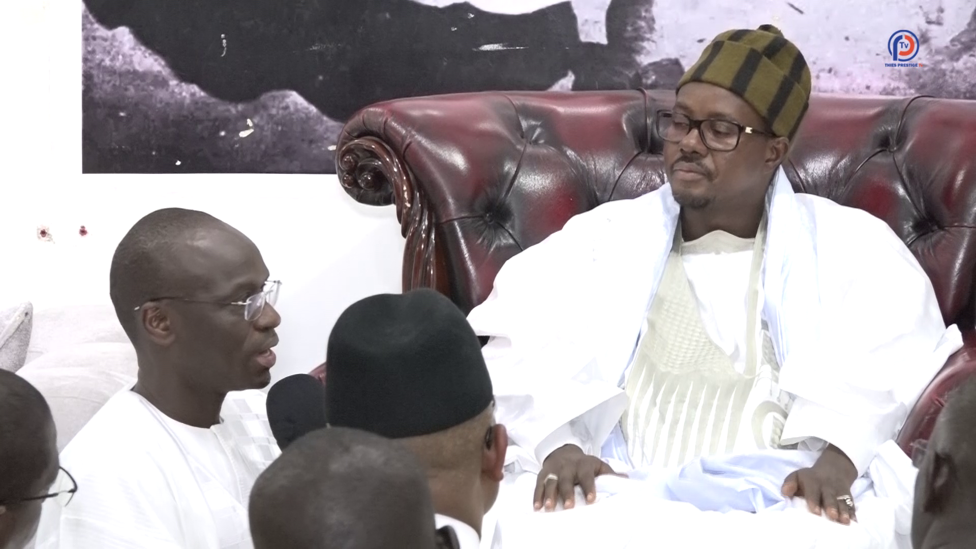 VIDEO -Préparatifs Magal : Le DG de l’AIBD Ablaye Dieye chez Serigne Bass Abdou Khadre