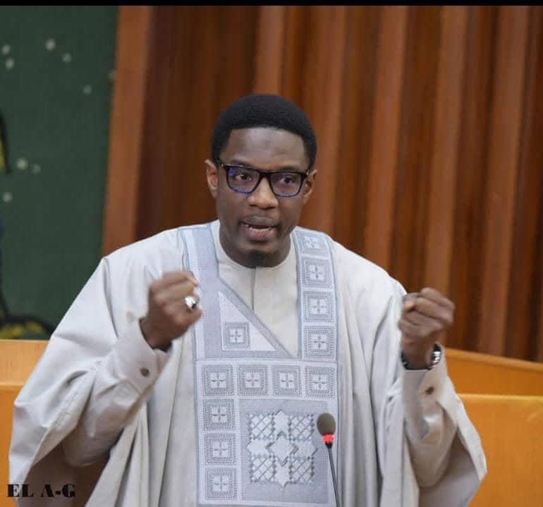 Papa Djibril Fall demande une commission d’enquête parlementaire sur le marché d’électrification rurale attribué à AEE POWER