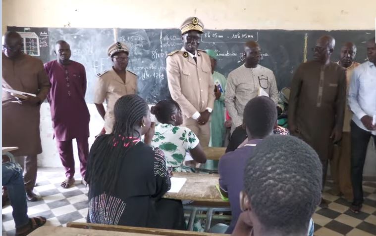 Thiès – Bfem 2025 : Les autorités éducatives et administratives ont effectué une tournée au niveau des centres d’examen