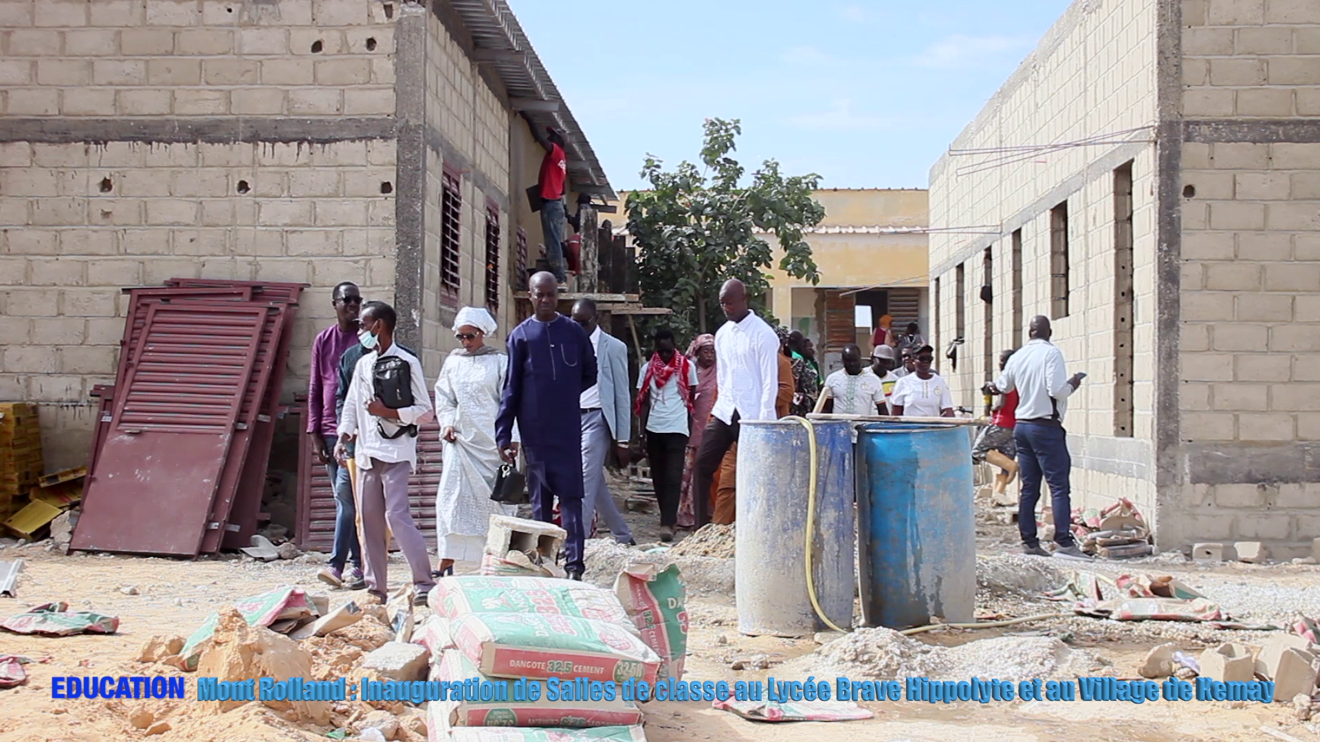VIDEO –  Construction de salles de classe à Mont Rolland : Yves Lamine Ciss satisfait une vieille doléance