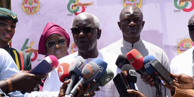 Thiès -Colloque Waajal indépendance : Regard sur 𝐥𝐚 𝐠𝐞𝐧𝐞̀𝐬𝐞 𝐞𝐭 l’𝐞́𝐯𝐨𝐥𝐮𝐭𝐢𝐨𝐧 de la 𝐜𝐚𝐩𝐢𝐭𝐚𝐥𝐞 𝐝𝐮 𝐫𝐚𝐢𝐥