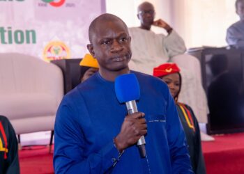 Après la célébration de l’indépendance, le maire de la ville adresse ses remerciements aux Thiessois