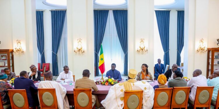 Palais de la République – Le Chef de l’État a reçu ce jeudi les Ambassadeurs de la paix