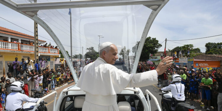 En Angola, Le Souverain Pontife dénonce la corruption et la pauvreté, deux problèmes majeurs du pays
