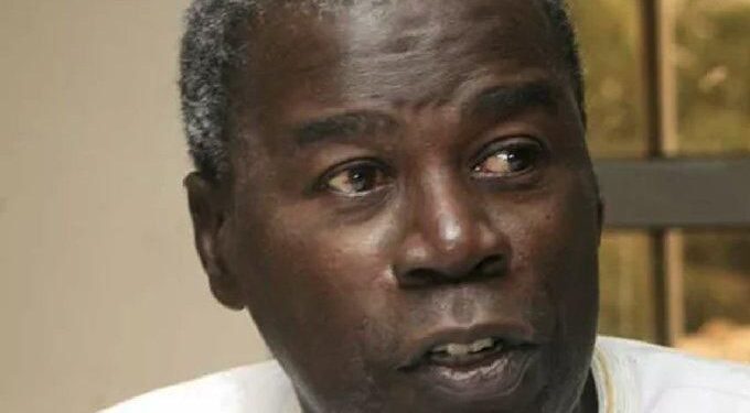 En souvenir de Mame Less Camara : l’homme derrière la plume (par Talla Sylla)