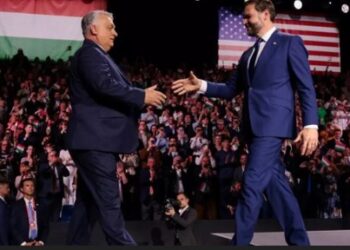 «Les bureaucrates de Bruxelles tentent de détruire la Hongrie», clame J.D. Vance depuis Budapest