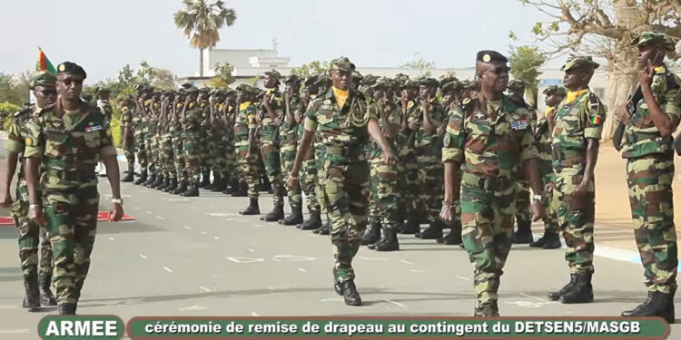 Thiès – Remise de Drapeau au 5e détachement sénégalais en partance pour la Guinée Bissau