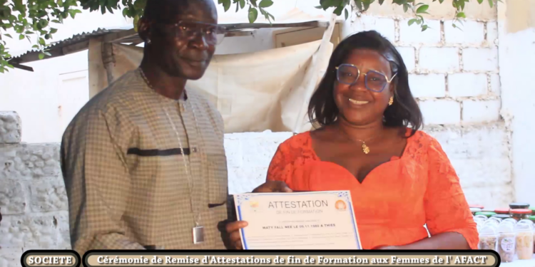 Thiès – Cérémonie de remise d’attestations de fin de formation aux femmes de l’ AFACT