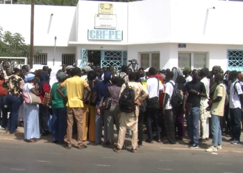 VIDEO – Non paiement de leur bourse : Les élèves-maitres du CRFPE de Thiès menacent de paralyser le système