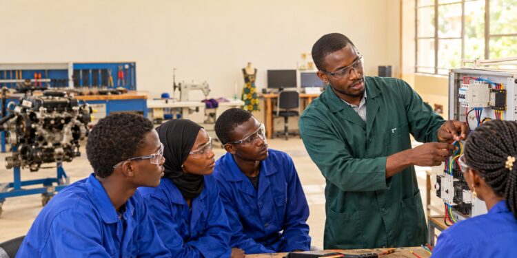 Formation professionnelle : Le ministère lance un recrutement spécial de 300 formateurs vacataires