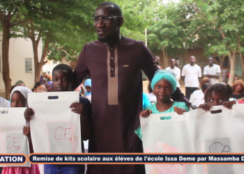 Thiès – Massamba Diop de Kiiray offre des kits scolaires aux élèves de la commune Nord