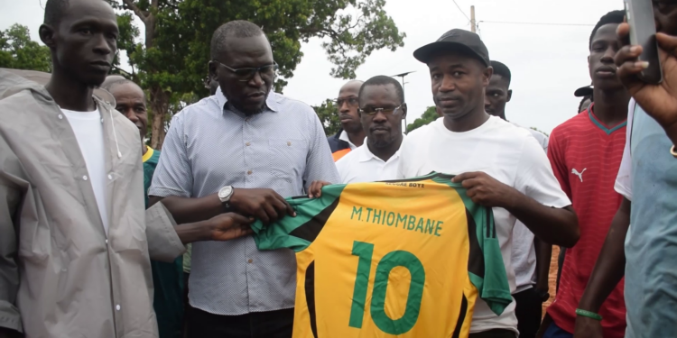 Thiès – Préparatifs demi-finale de l’Asc Renaissance : Moussa Thiombane apporte sa contribution