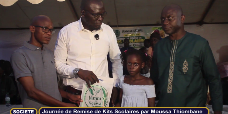 VIDEO – Rentrée 2026 : Moussa Thiombane remet des kits scolaires aux établissements de la Zone Nord
